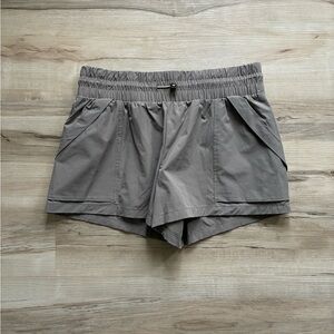 Avalanche Women’s Performance Elastic Waist Gray Shorts